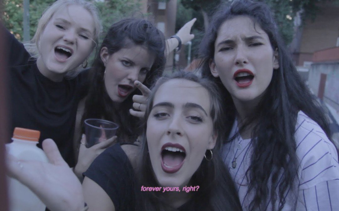 NEW VID: Hinds “Chili Town”